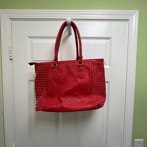 Coral Purse with a C in it